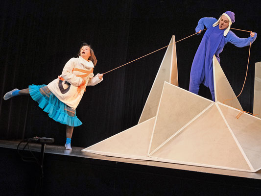 Theater Kunstdünger: ZerspringDing und ReparierTier