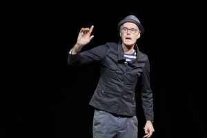 theater satt: Erwachsen?!